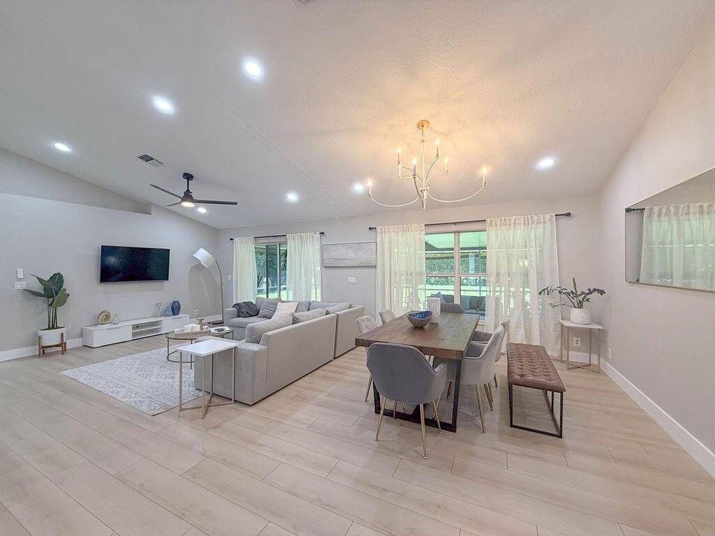 14010 Aster Ave - Photo 4 of 40