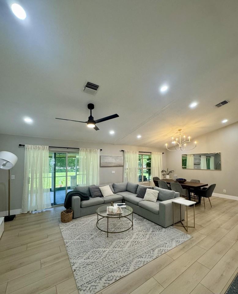 14010 Aster Ave - Photo 6 of 40