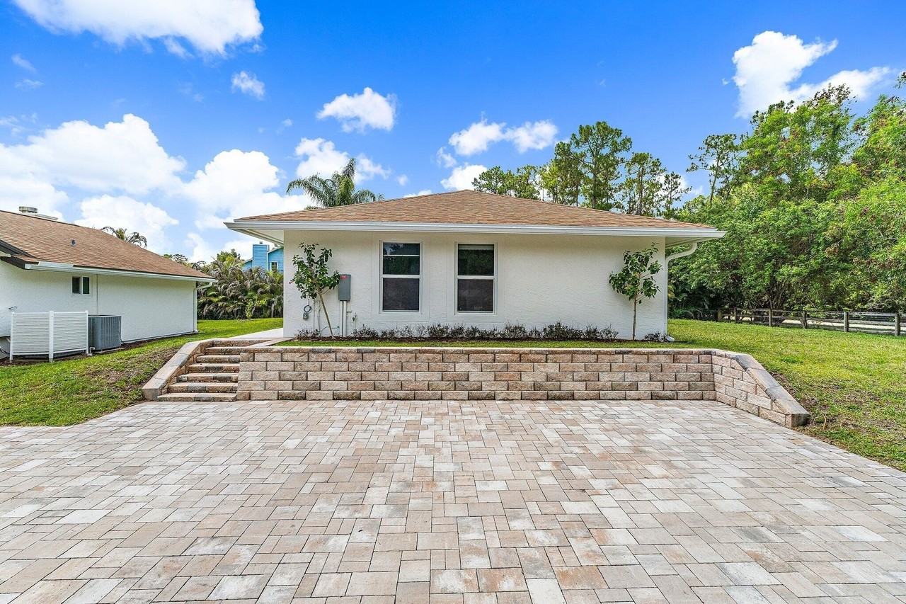 12090 164th Ct N - Photo 7 of 50