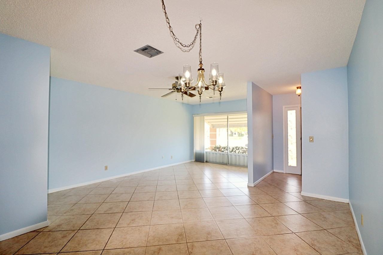 831 Timberview Dr #C - Photo 3 of 17