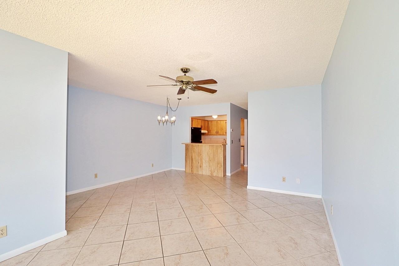 831 Timberview Dr #C - Photo 4 of 17