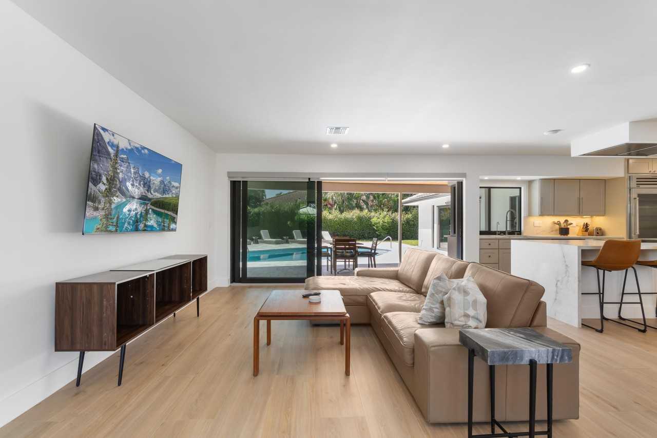 820 Canary Walk - Photo 4 of 23