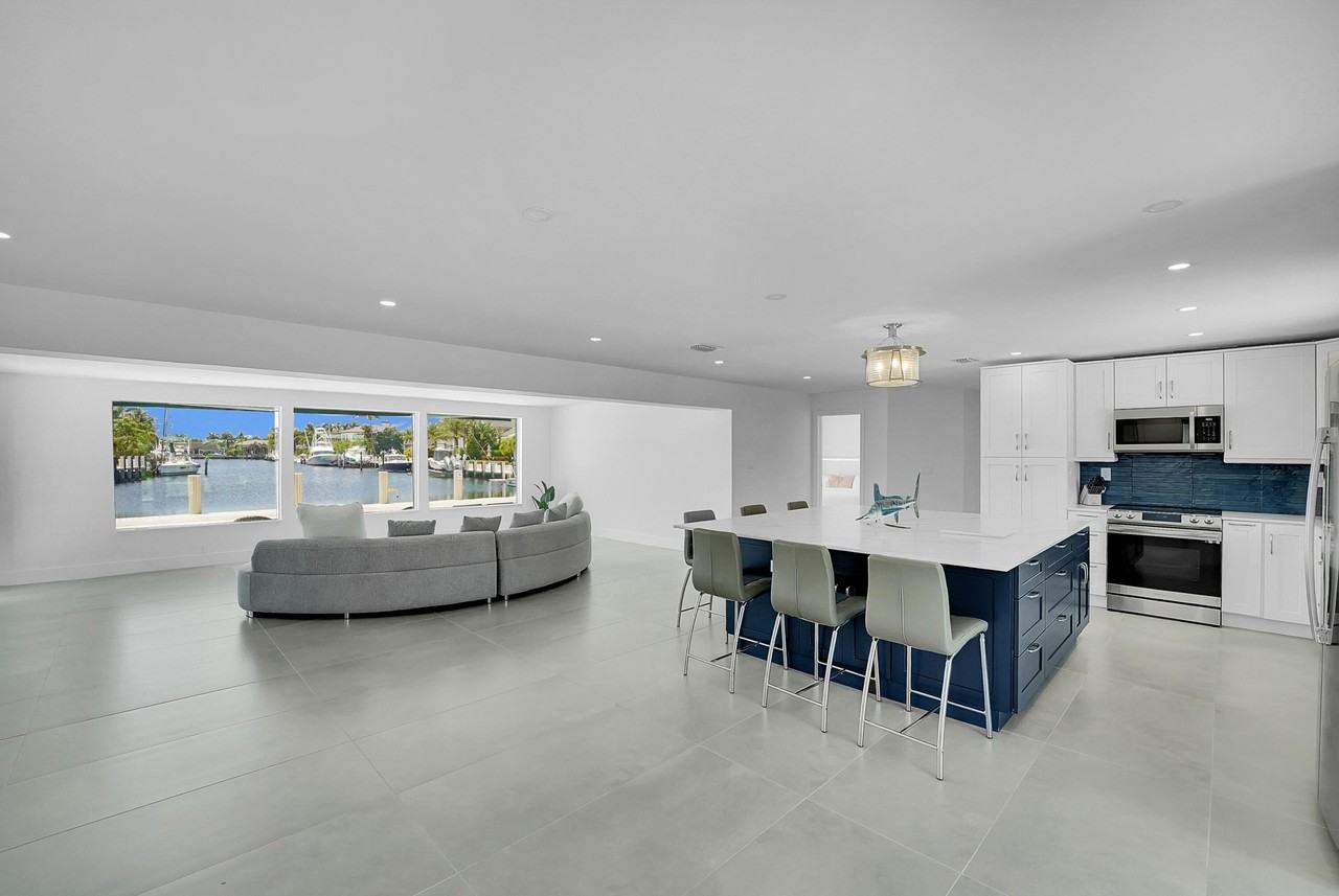 3431 Ne 26th Ave - Photo 4 of 50