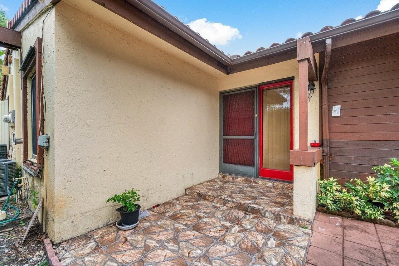 2780 Norfolk Pine Ct - Photo 2 of 28