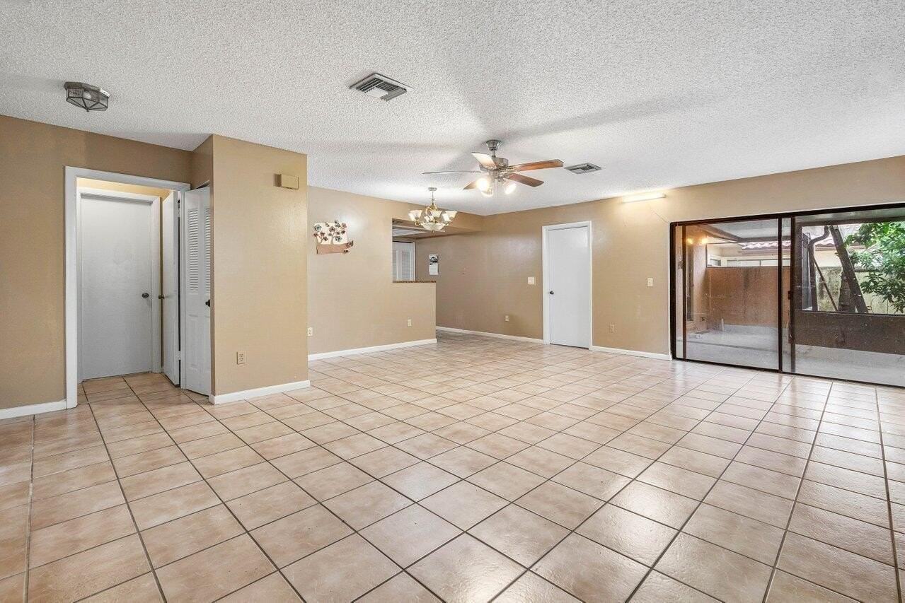 2780 Norfolk Pine Ct - Photo 4 of 28