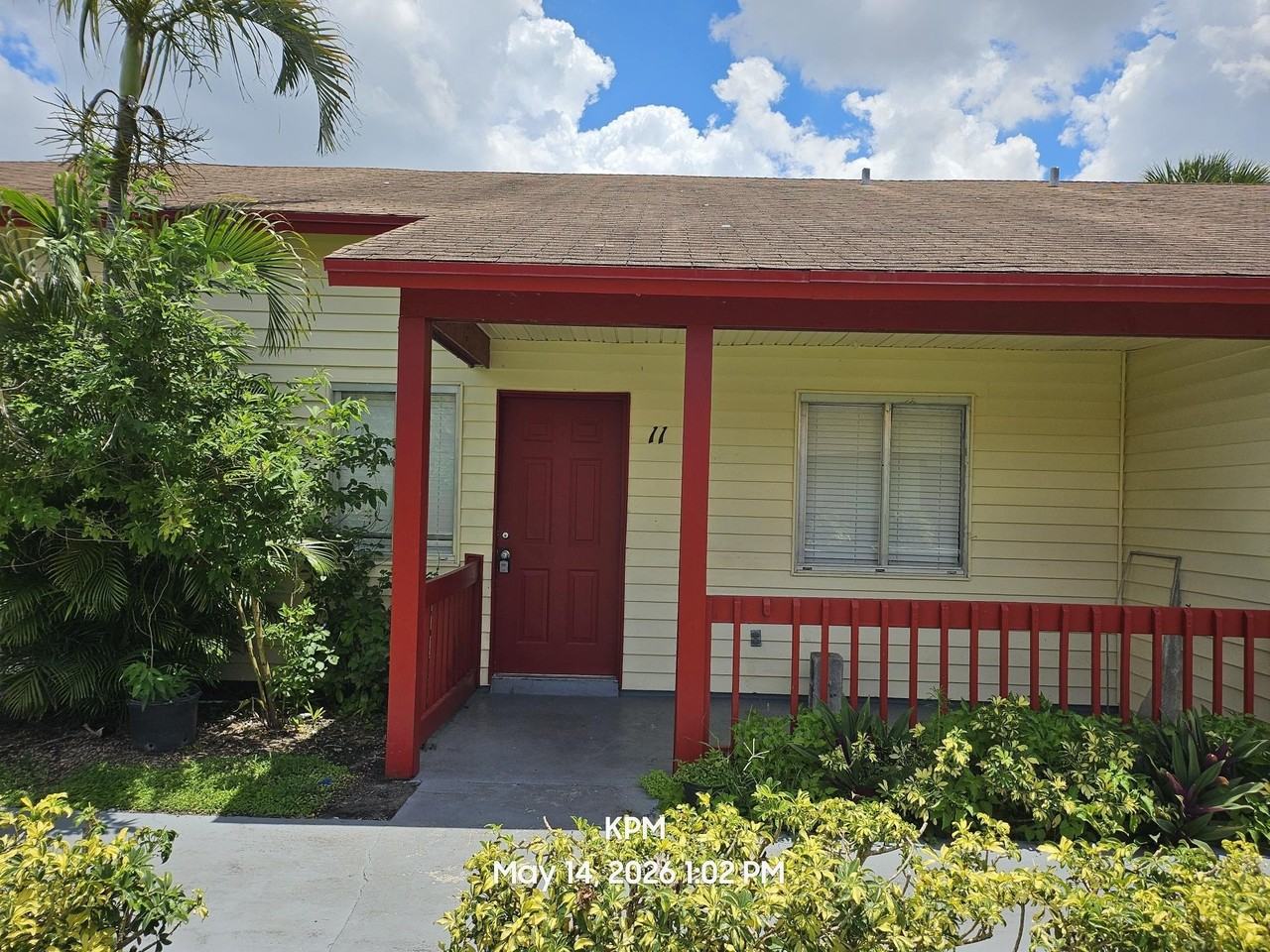 1305 Rosewood Villa Ln - Photo 3 of 19