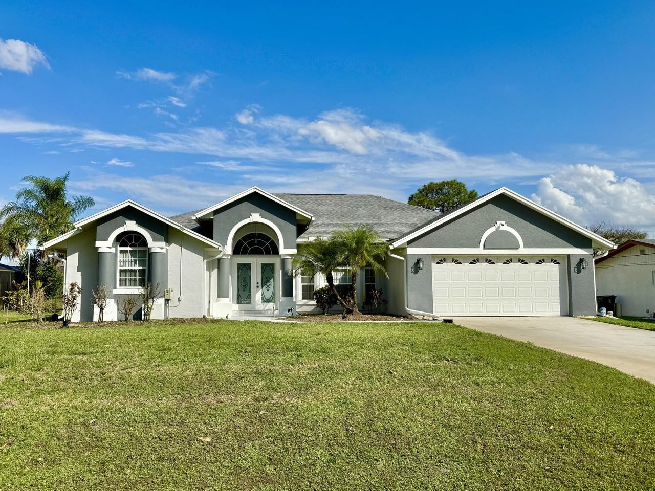 1438 Se Griffin Ter - Photo 2 of 37