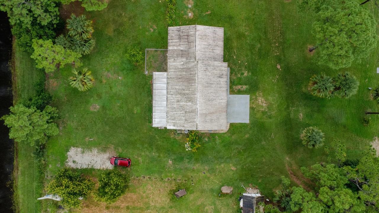 9949 154th Rd N - Photo 2 of 34