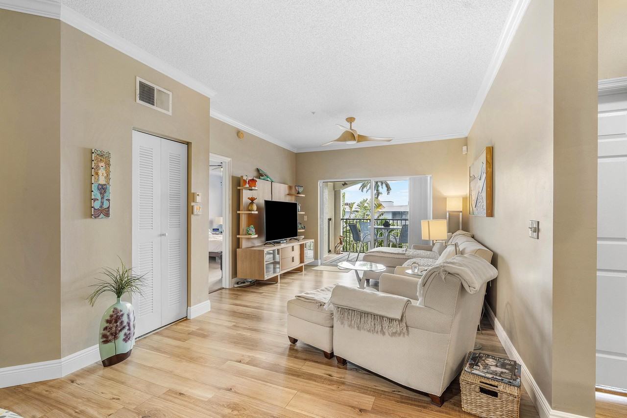 4411 Tuscany Way #4411 - Photo 6 of 50