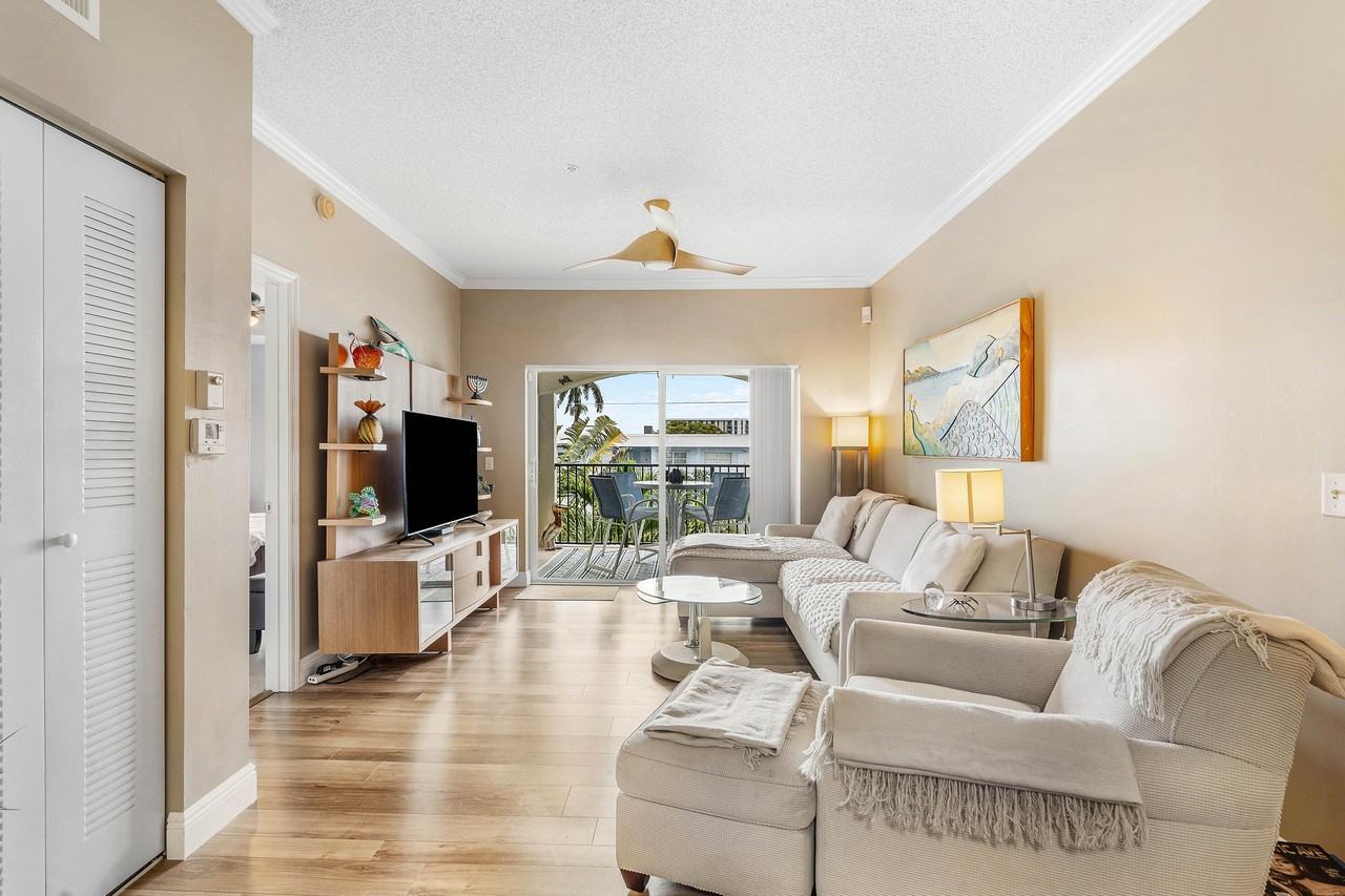 4411 Tuscany Way #4411 - Photo 7 of 50