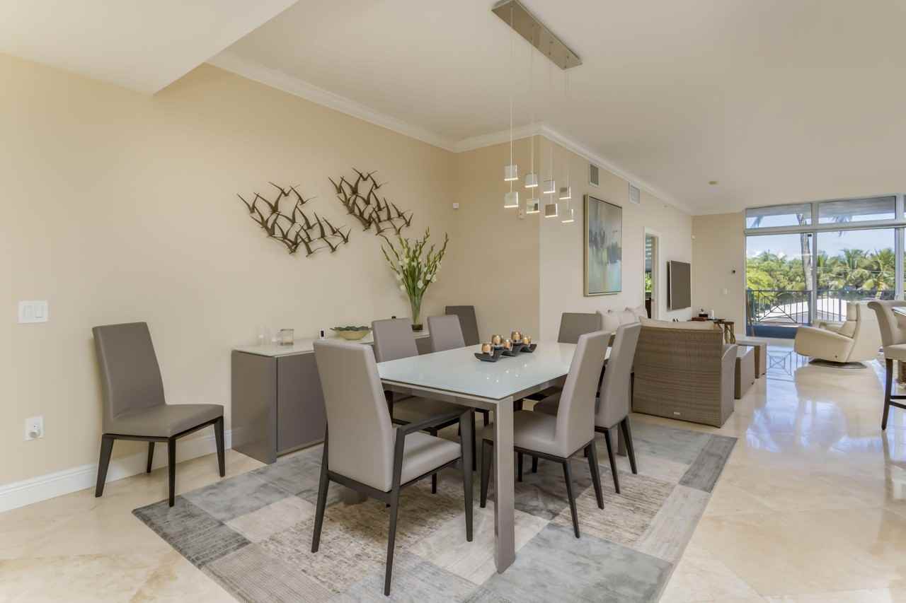 701 Se 21st Ave #204 - Photo 4 of 39