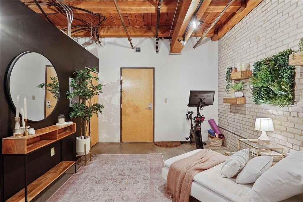 127 5th St Ne #G04 - Photo 2 of 30