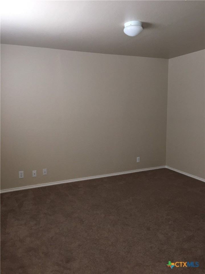 3103 Swallow Pointe - Photo 2 of 12