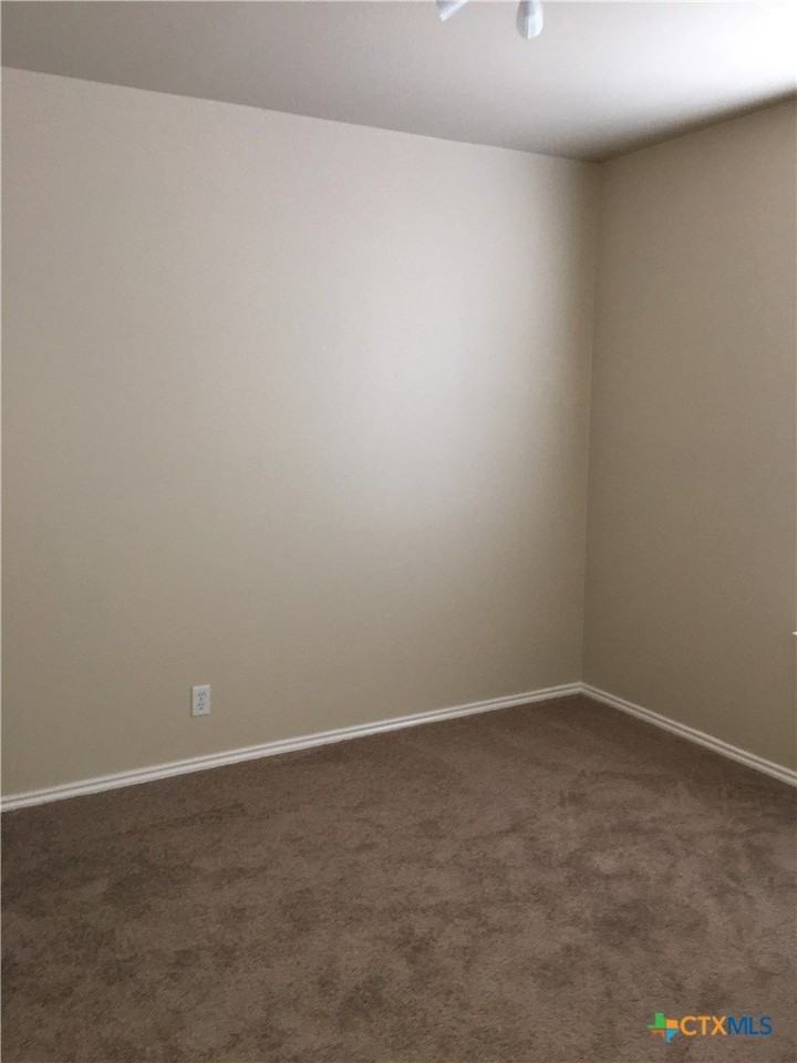 3103 Swallow Pointe - Photo 3 of 12