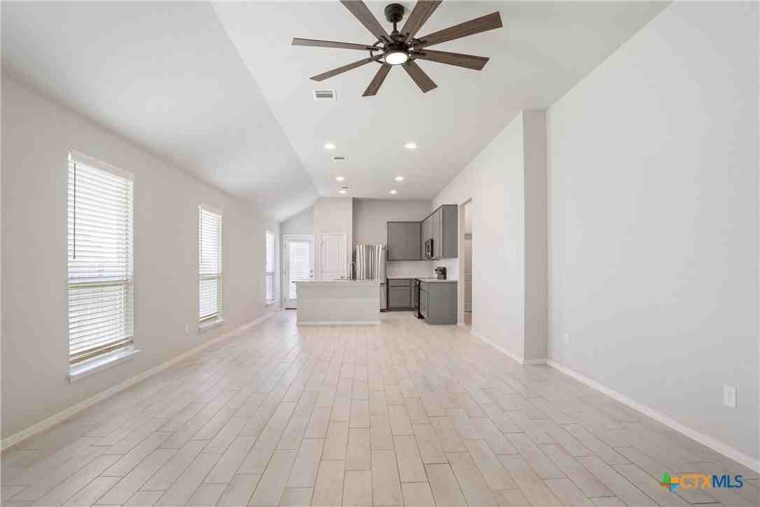 335 Black Opal Dr - Photo 3 of 15