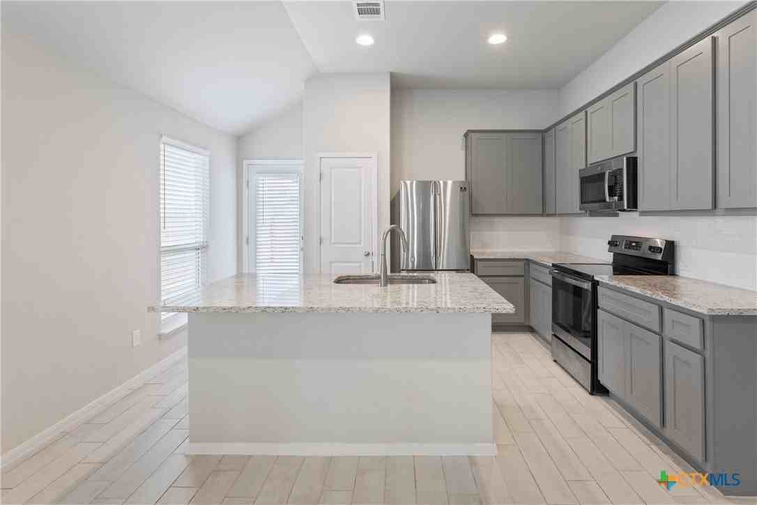 335 Black Opal Dr - Photo 5 of 15