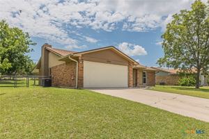 featured image of 3006 Belmont Dr
