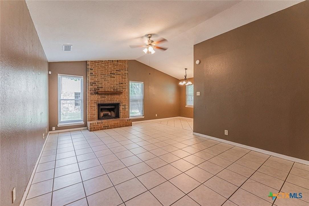 3006 Belmont Dr - Photo 5 of 43