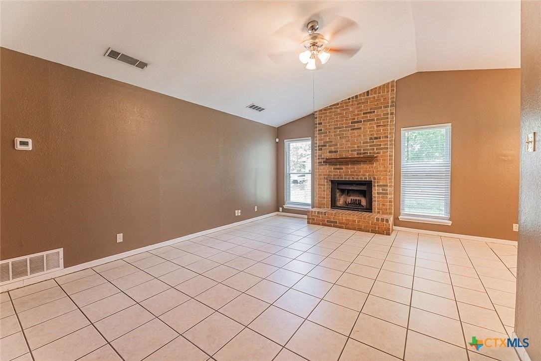 3006 Belmont Dr - Photo 6 of 43