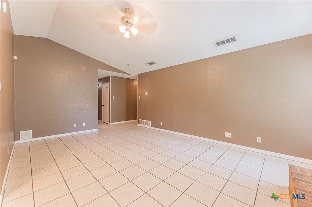 3006 Belmont Dr - Photo 7 of 43