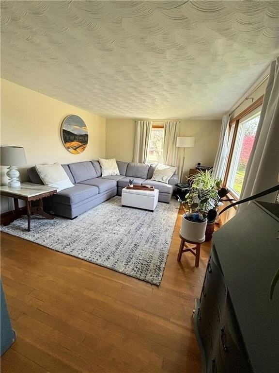 20 Linda Ln - Photo 7 of 11
