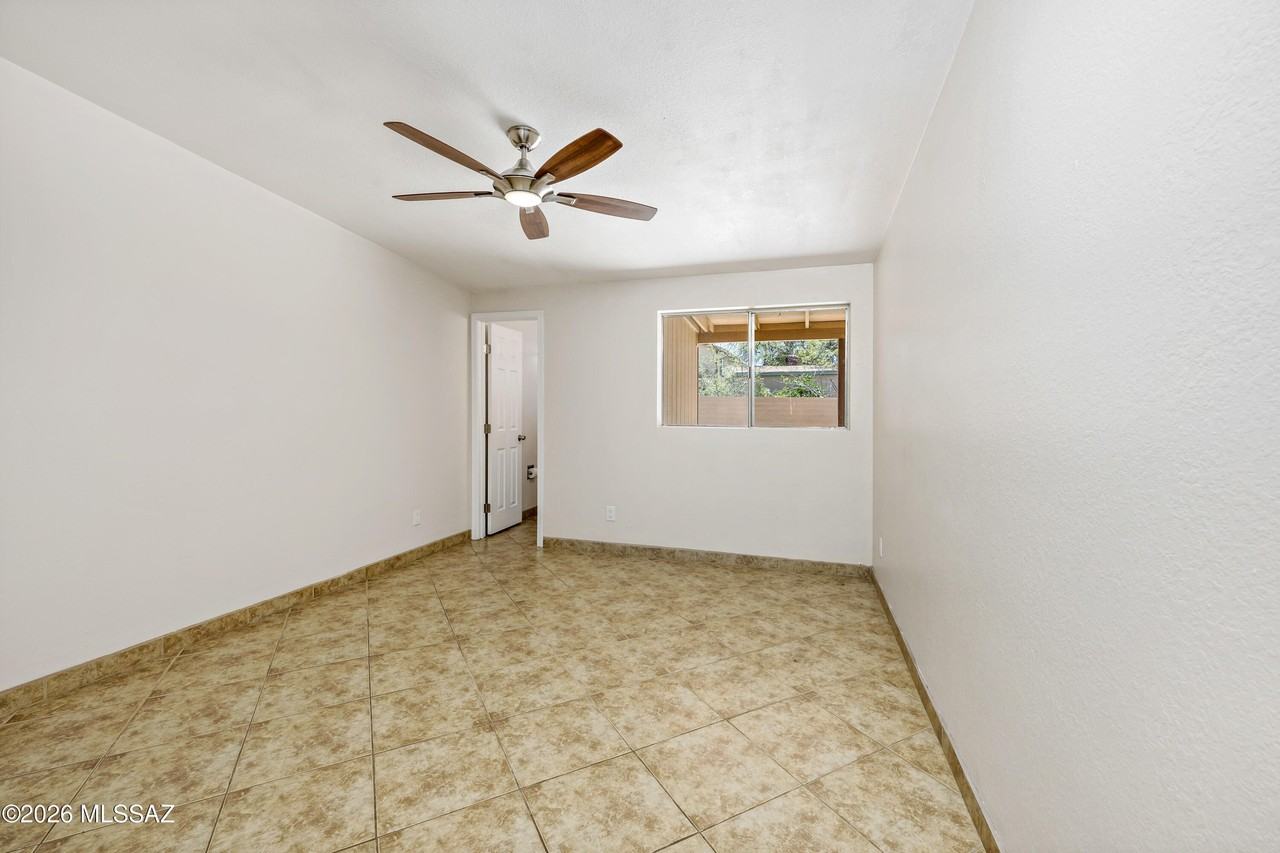 3362 E Fort Lowell Rd - Photo 6 of 19