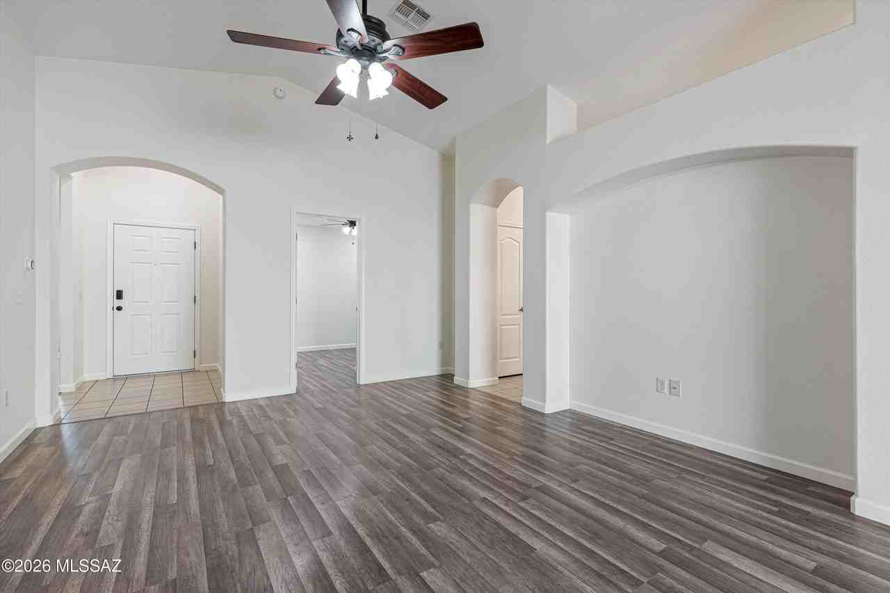 60958 E Cantle Ct - Photo 7 of 30