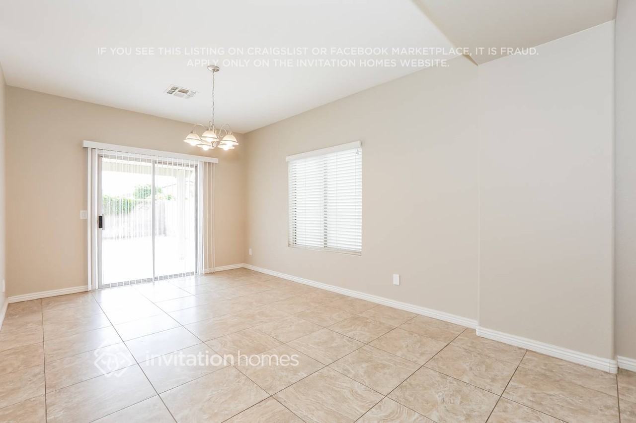 655 E Renegade Pl - Photo 7 of 17
