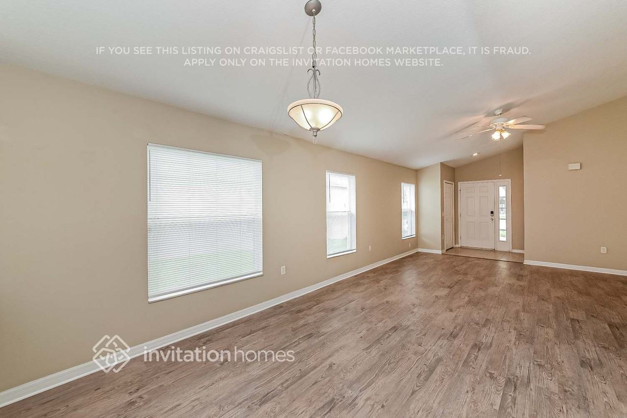 6424 Coral Creek Ct - Photo 7 of 17