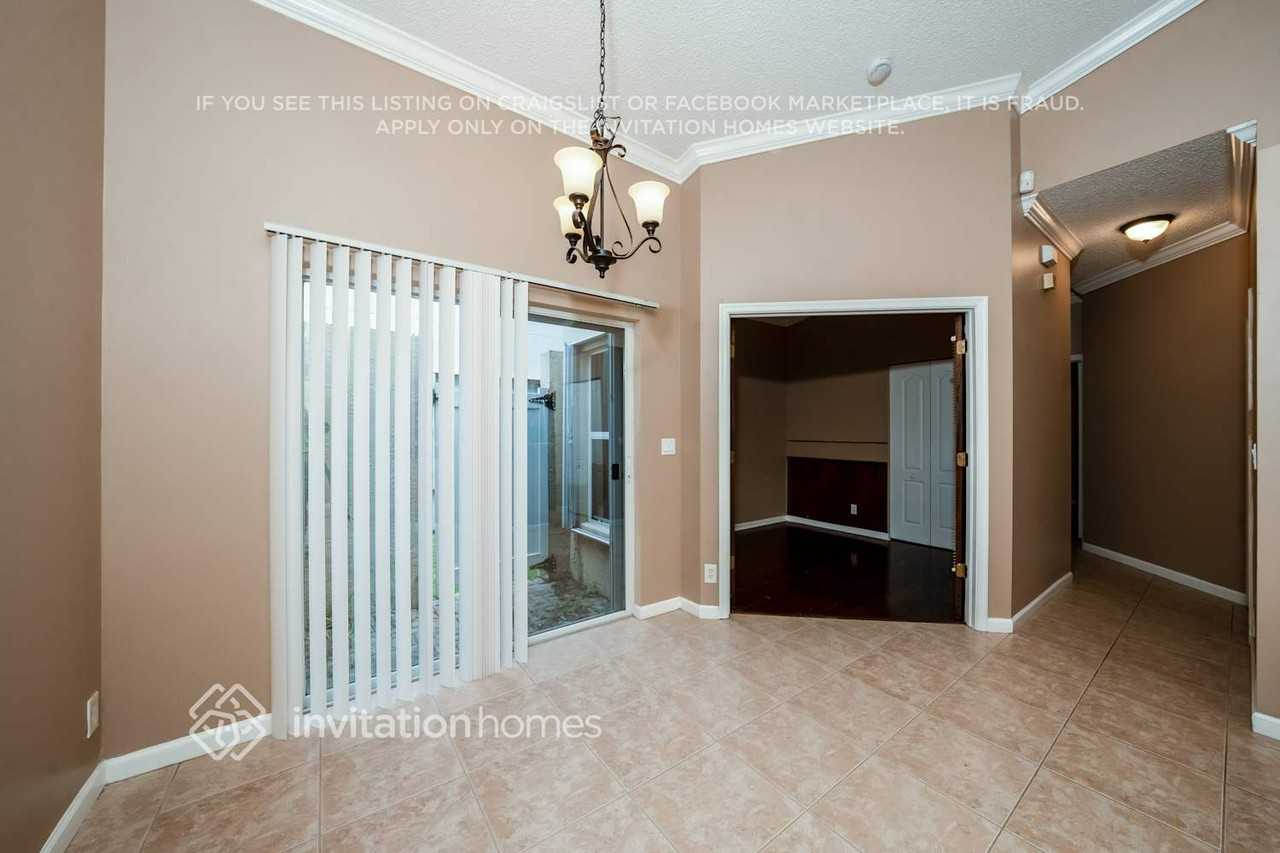 5785 Raceway Rd - Photo 5 of 18