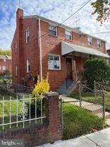374 Chaplin St Se - Photo 1 of 1