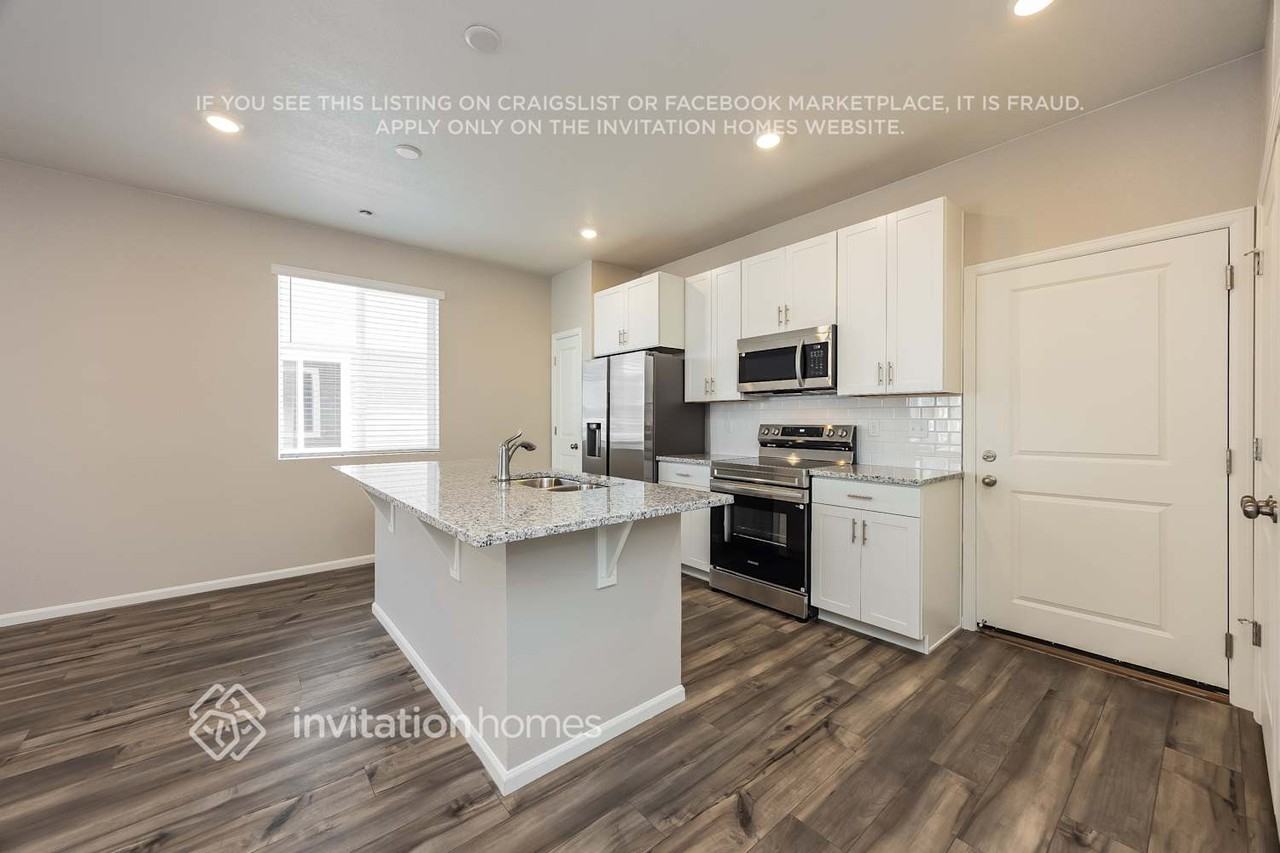 9291 Oro City Loop - Photo 5 of 18