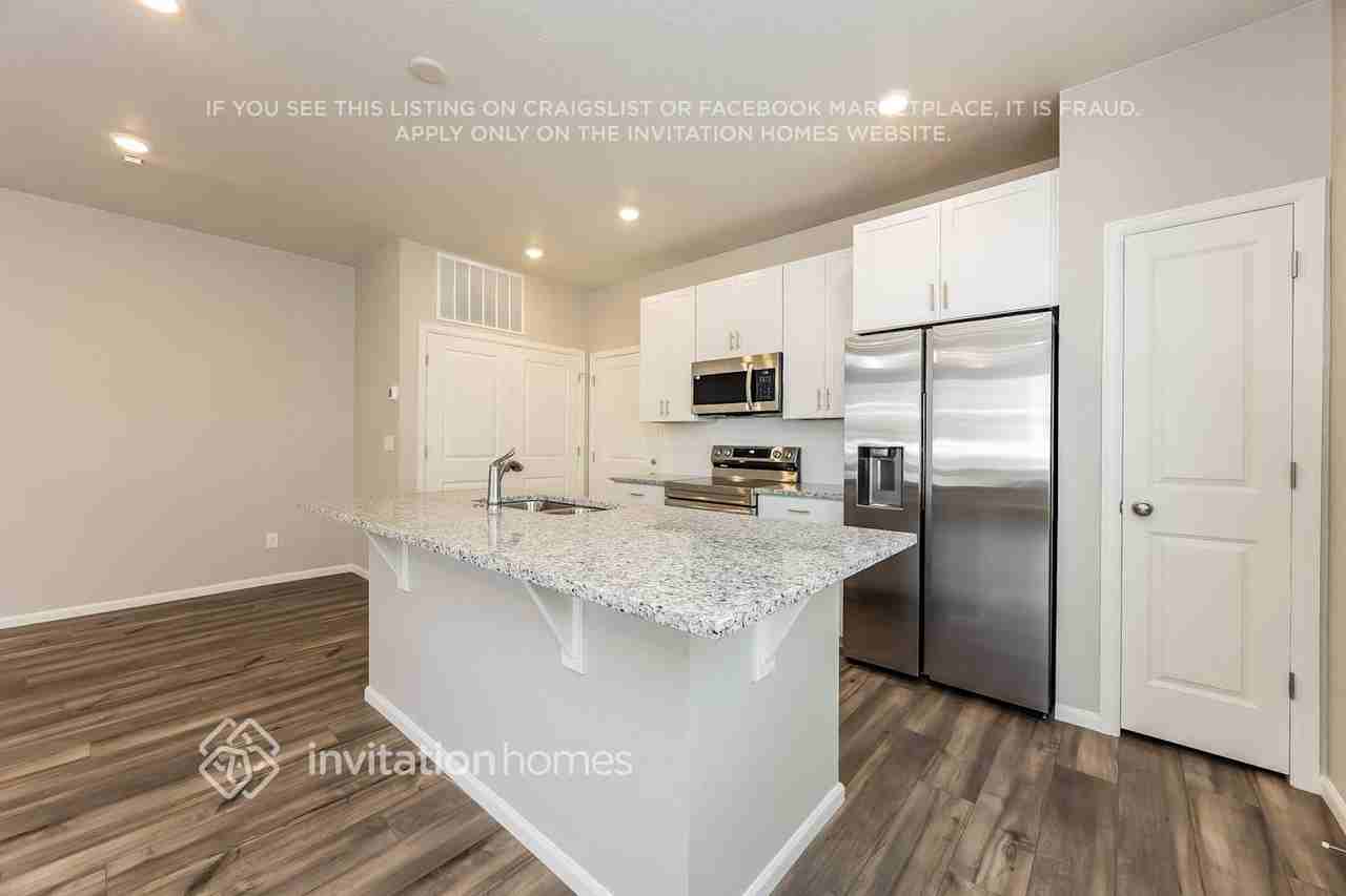 9287 Oro City Loop - Photo 6 of 18