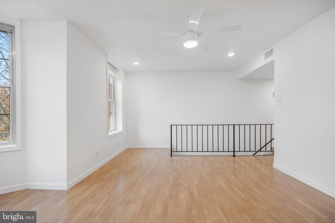 814 11th St Ne #A - Photo 7 of 22