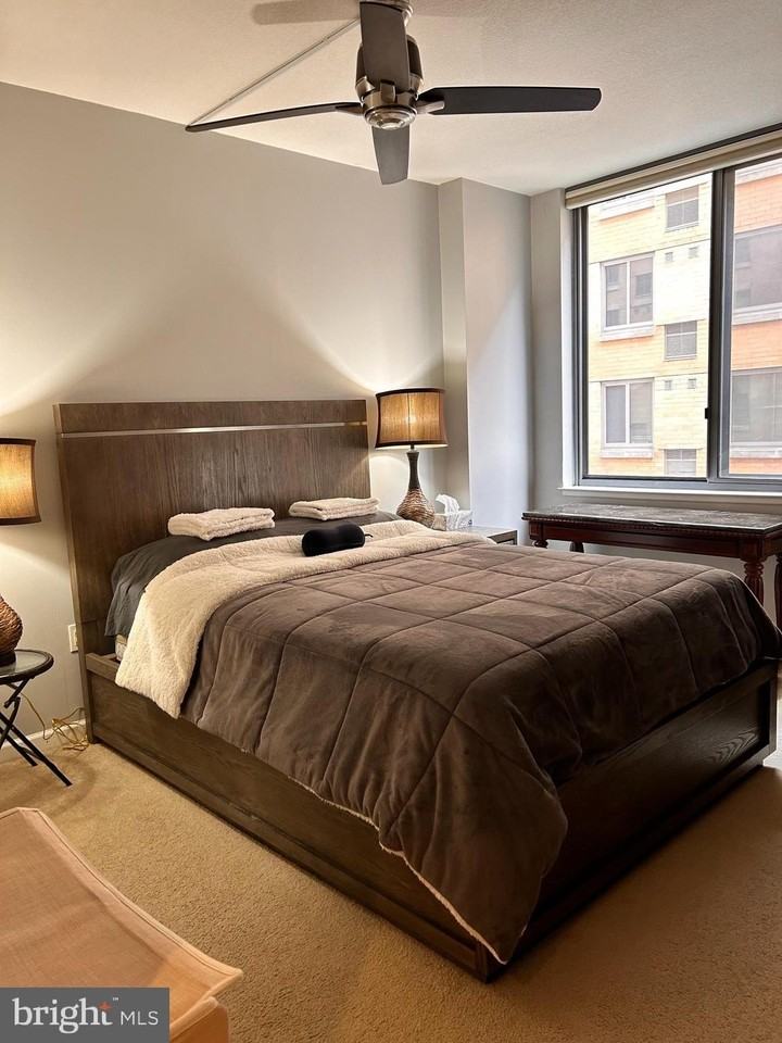440 L St Nw #407 - Photo 3 of 19