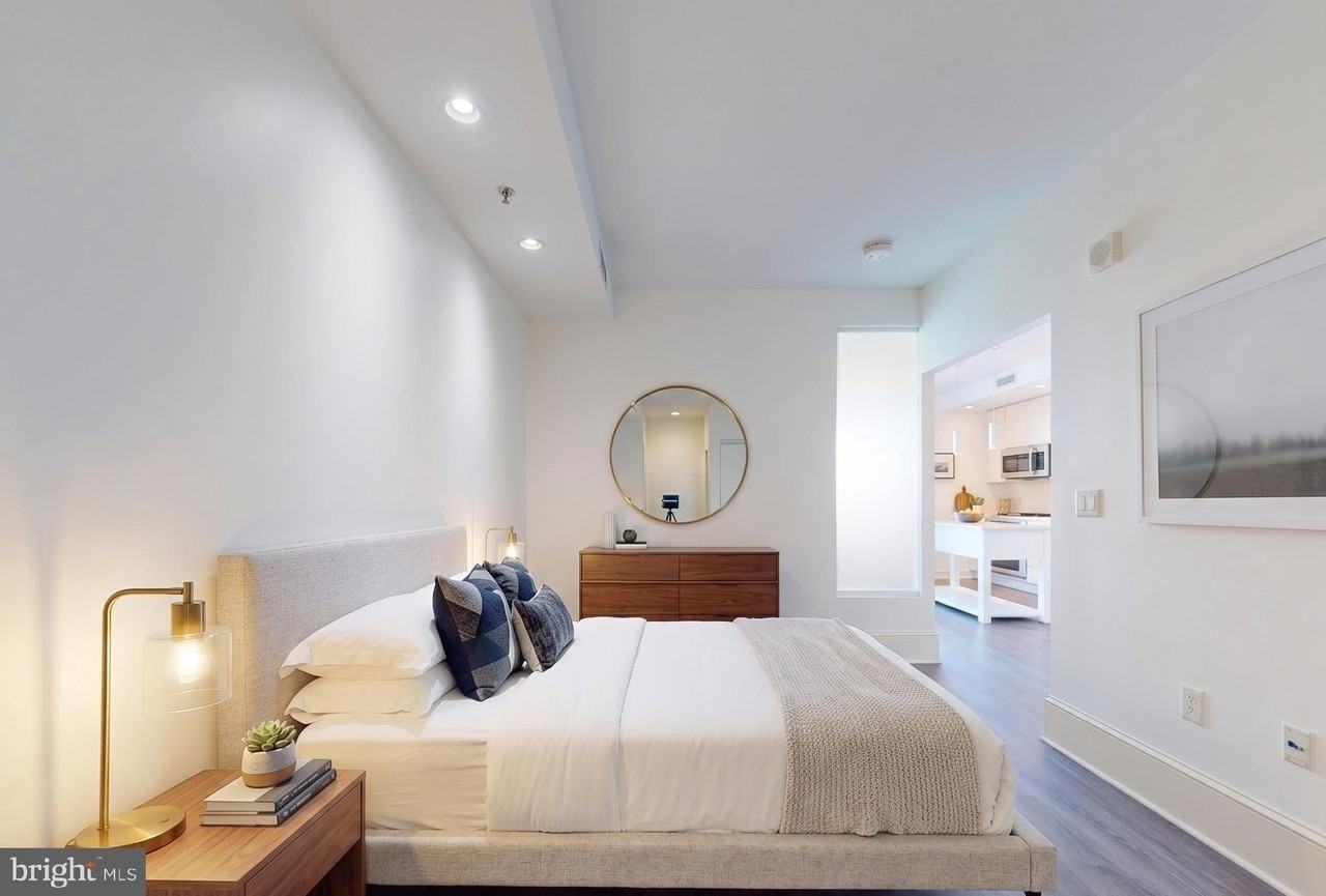 1011 M St Nw #804 - Photo 7 of 23