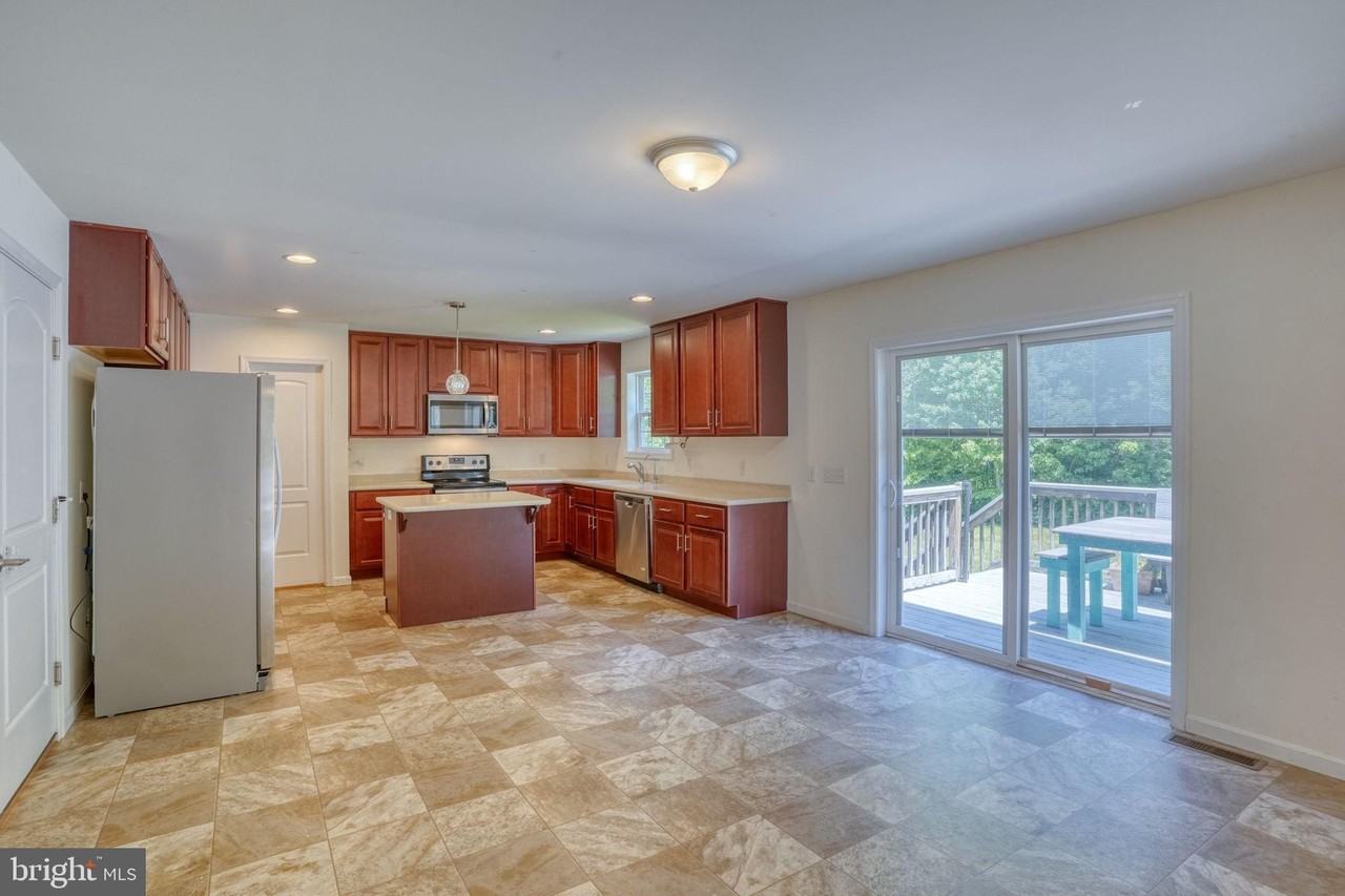 107 Hunters Ridge Way - Photo 2 of 41