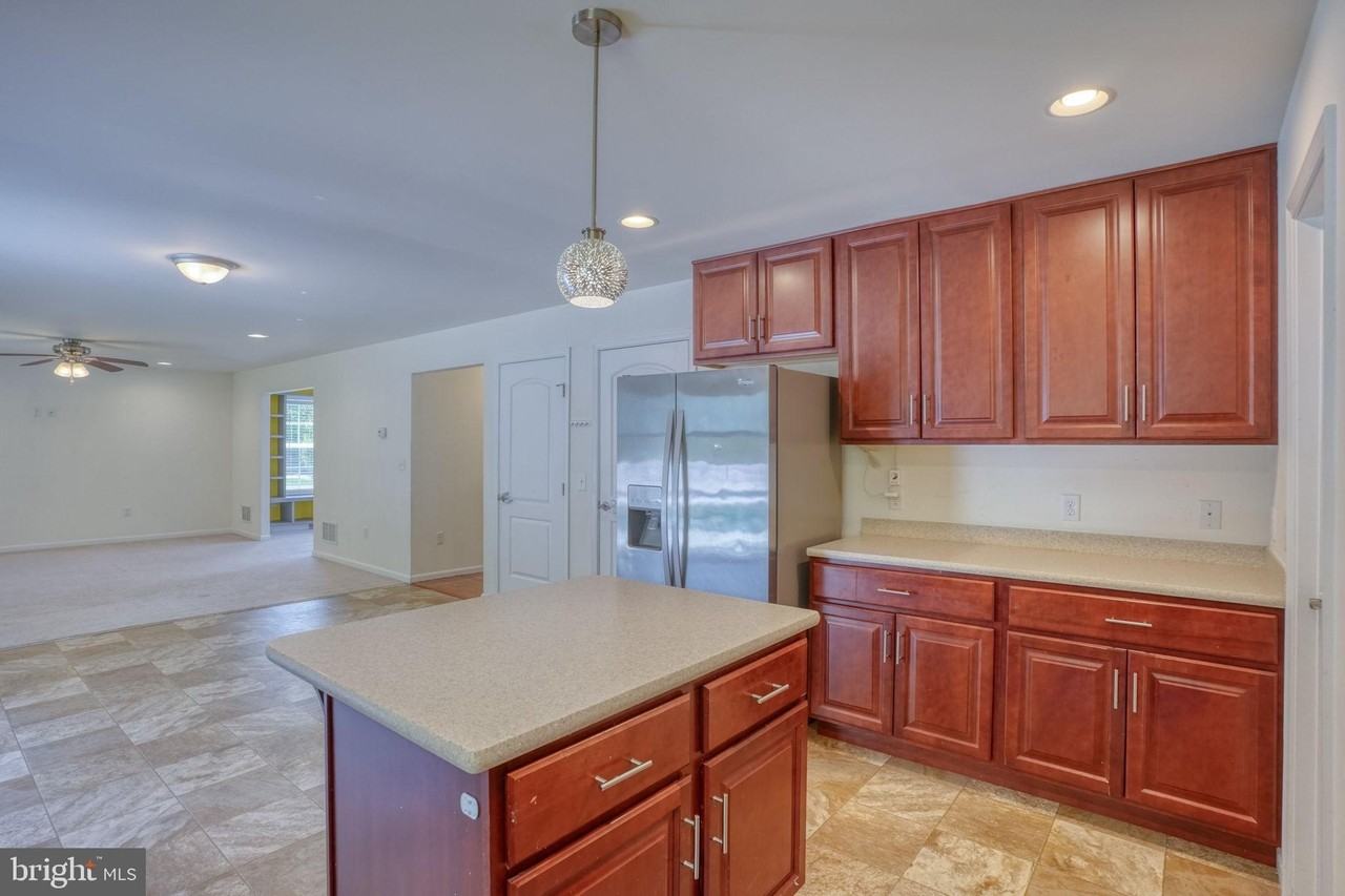 107 Hunters Ridge Way - Photo 4 of 41