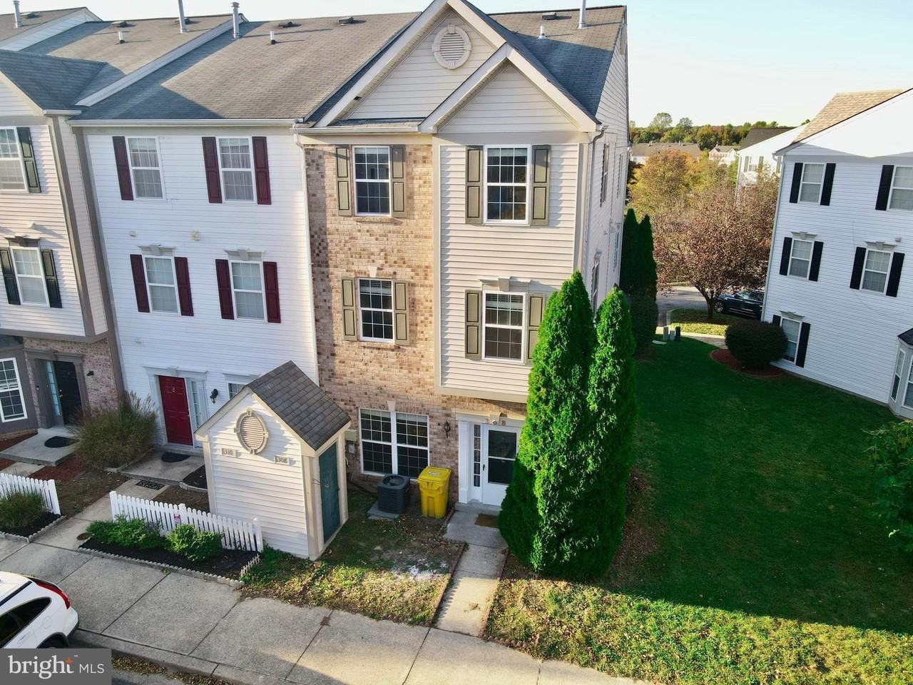 308 Assembly Point Ct - Photo 2 of 29