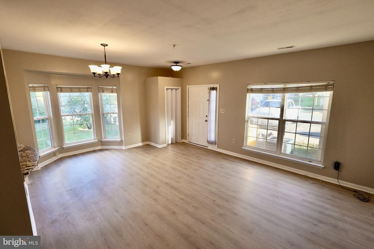 308 Assembly Point Ct - Photo 5 of 29