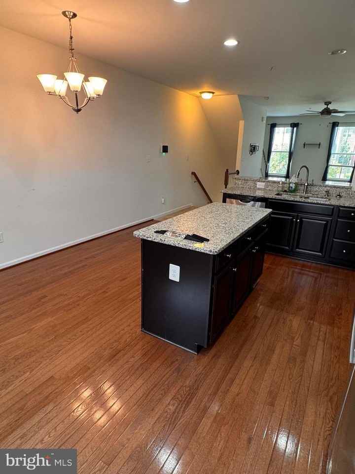 624 Ravenwood Dr - Photo 4 of 27