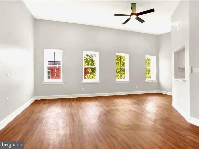 1614 Shakespeare St - Photo 4 of 28