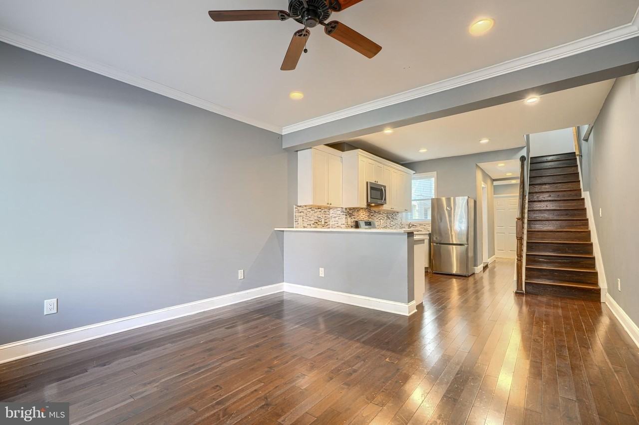 1106 Battery Ave - Photo 3 of 36
