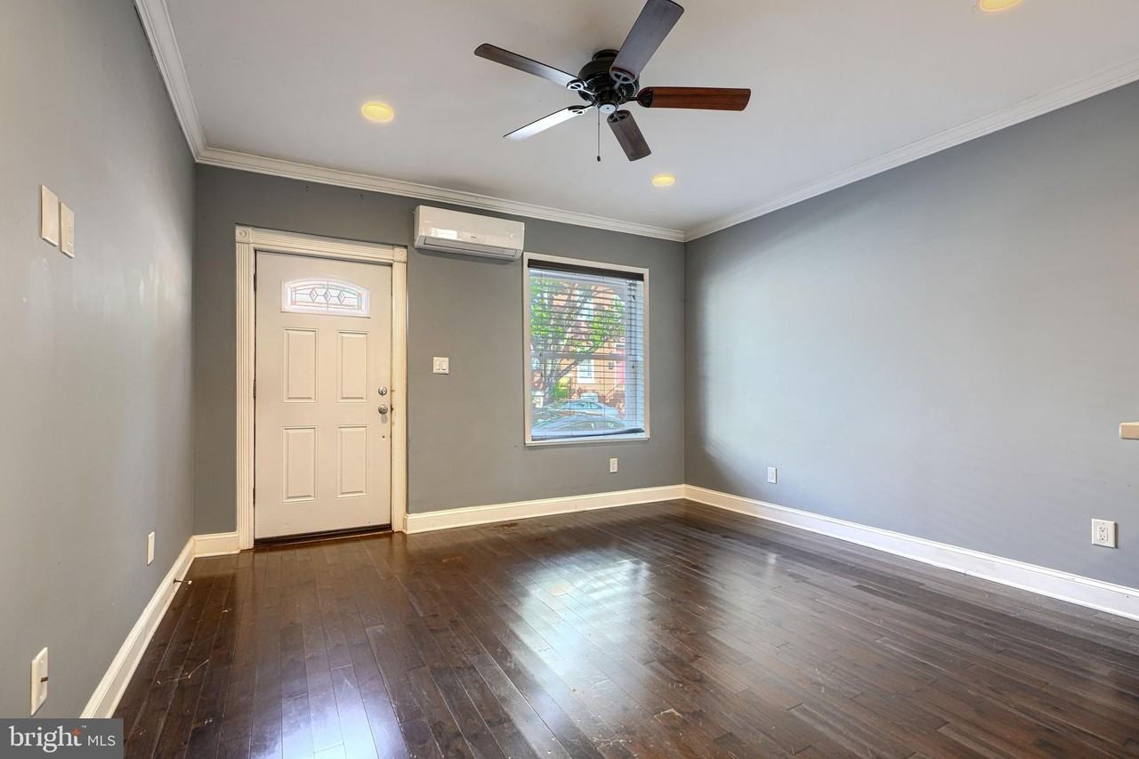 1106 Battery Ave - Photo 4 of 36