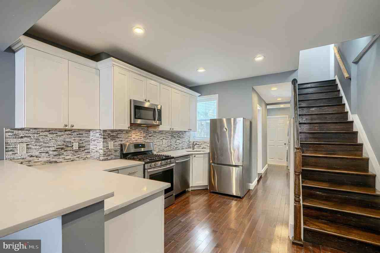 1106 Battery Ave - Photo 5 of 36