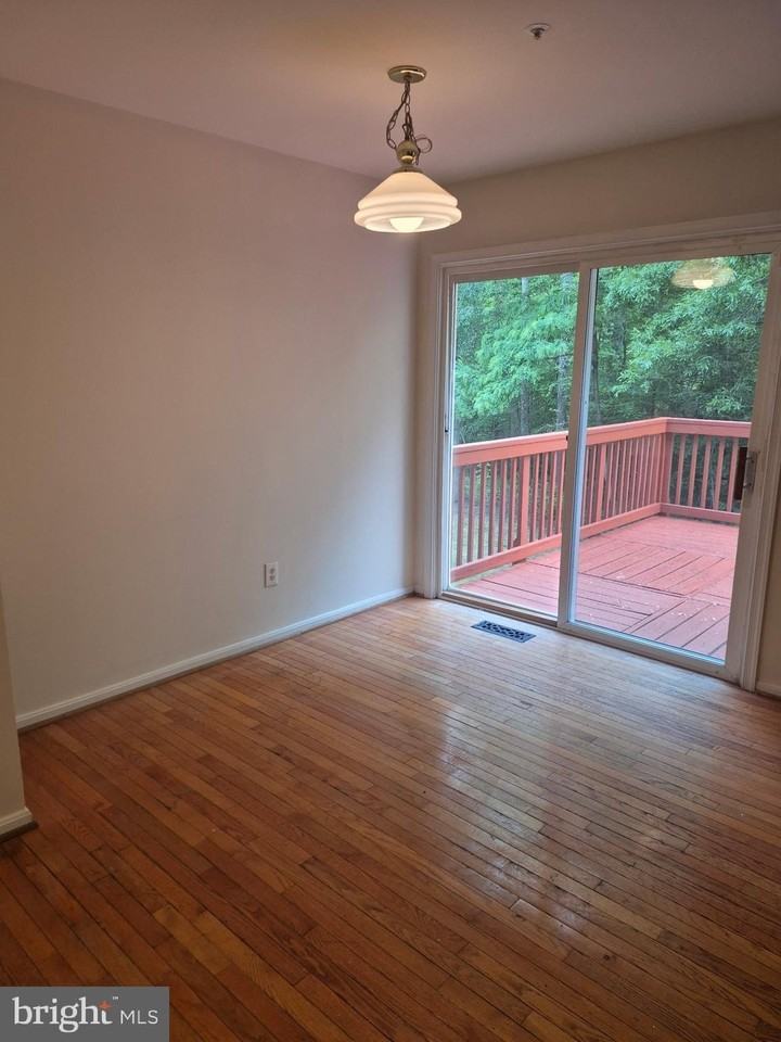 2102 Racquet Pl - Photo 6 of 25