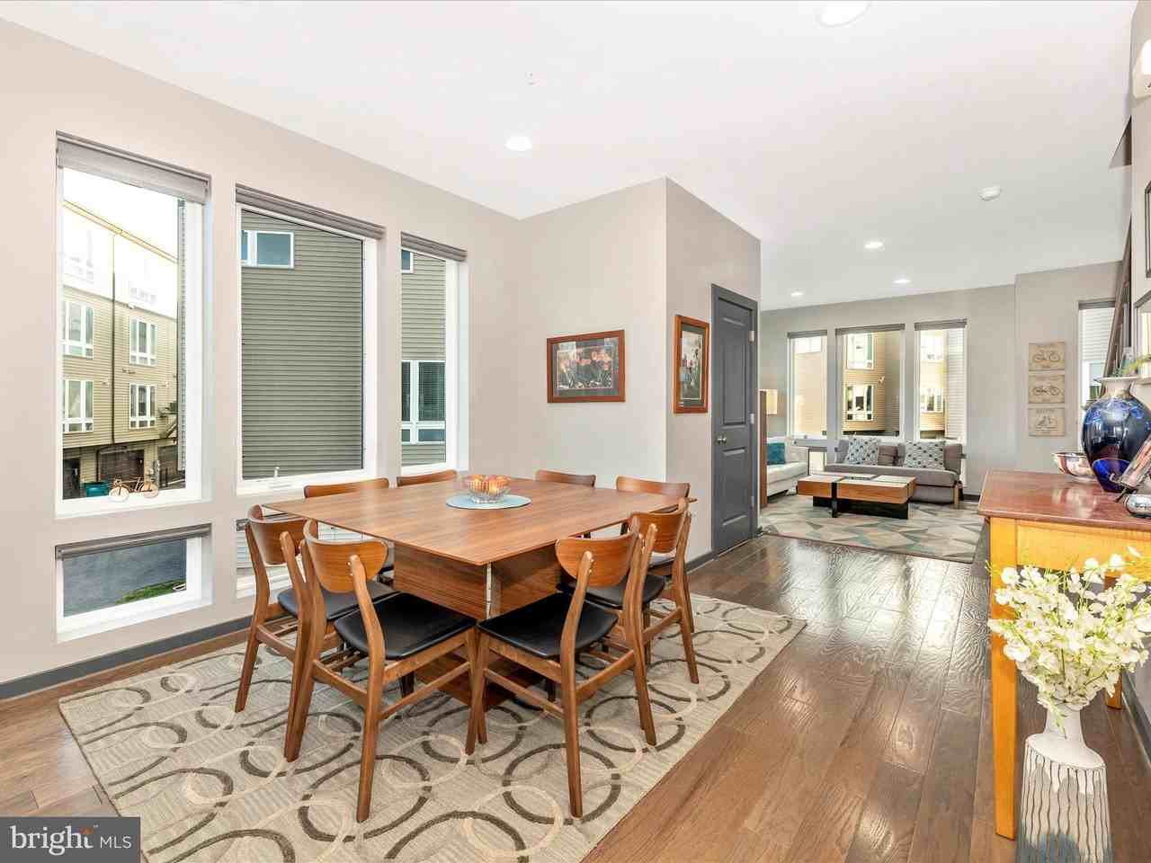 1514 Trafalgar Ln - Photo 7 of 46