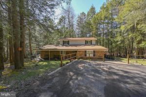 featured image of 285 Lake Shore Dr