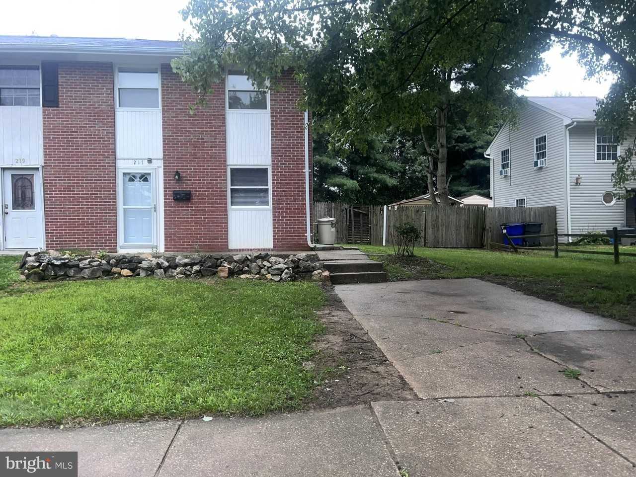 217 Haverhill Rd - Photo 2 of 22