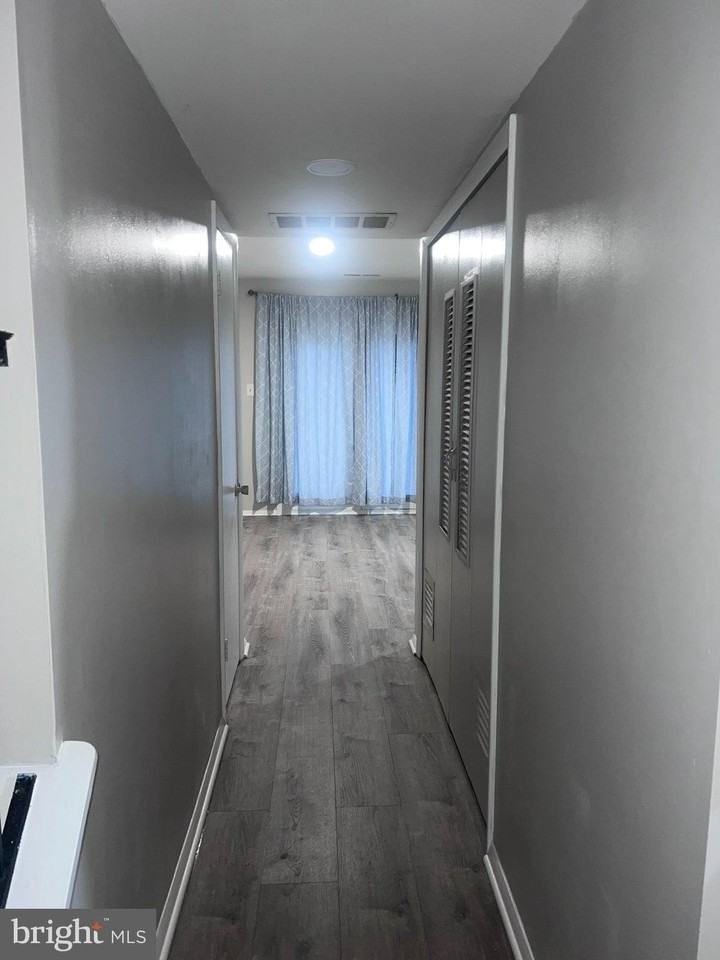 217 Haverhill Rd - Photo 5 of 22